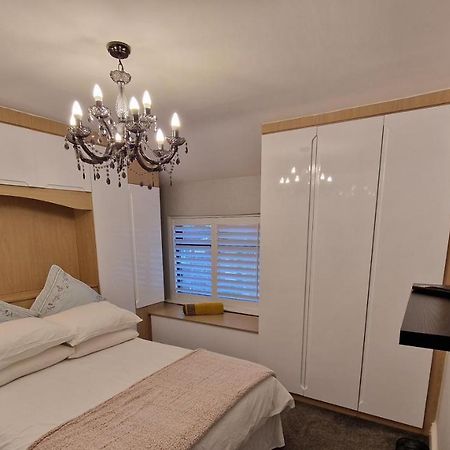 Lennon Cottage ヘイル エクステリア 写真