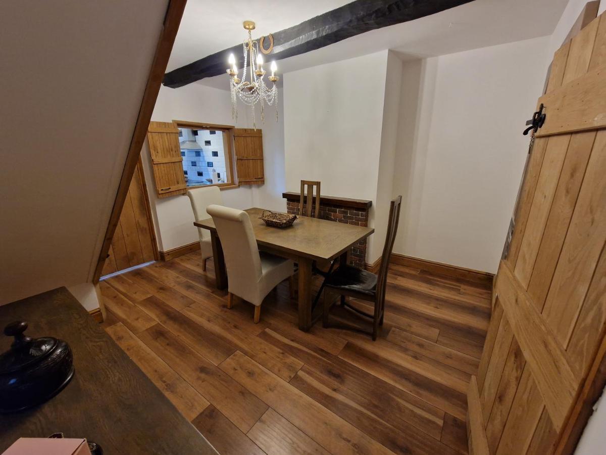 Lennon Cottage ヘイル エクステリア 写真